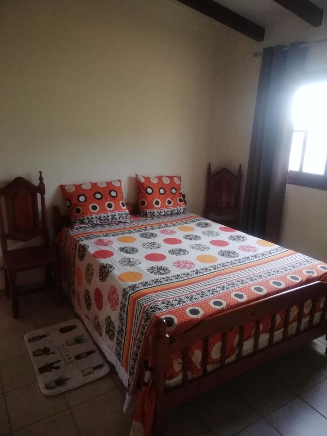 Appartement Avec Vue Sur Mer Bouillante Ngoại thất bức ảnh